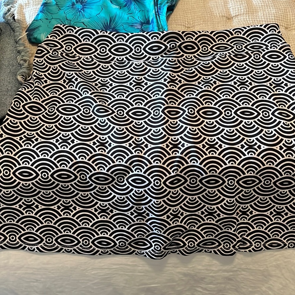 Cute skort perfect for tennis , golf or just running around